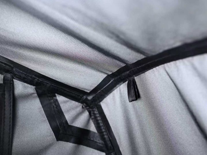 The fixing point for the insulation layer inside the tent